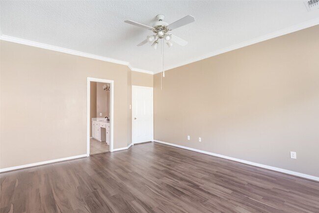 Building Photo - 16222 Rutley Cir