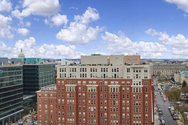 Building Photo - Incredible 11th Floor 2BR/2BA Condo Blocks from the Metro in Vibrant Mount Vernon Triangle!