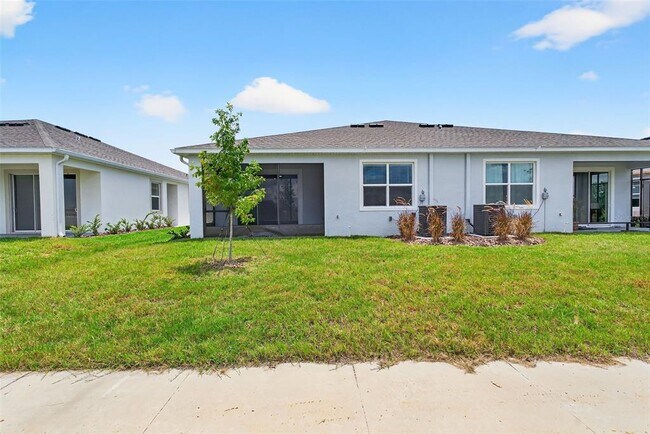 Building Photo - 31463 Paper Birch St