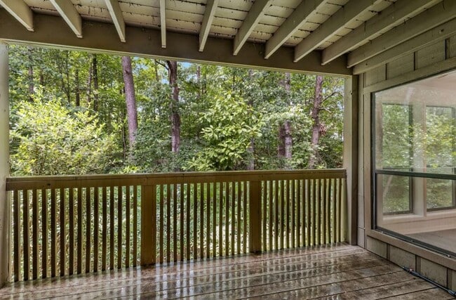 Building Photo - 1017 Dunbar Dr