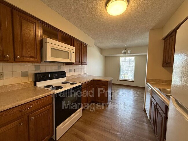 Building Photo - 3409 NW Duncan Rd