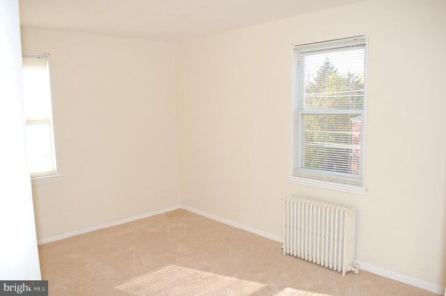 Building Photo - 1707 Pin Oak Rd