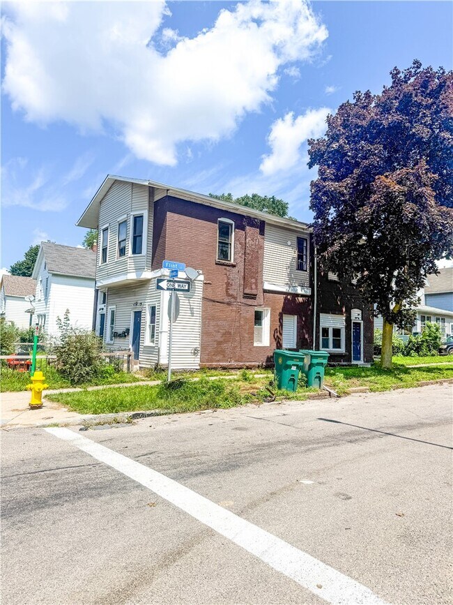 Building Photo - 308 Reynolds St