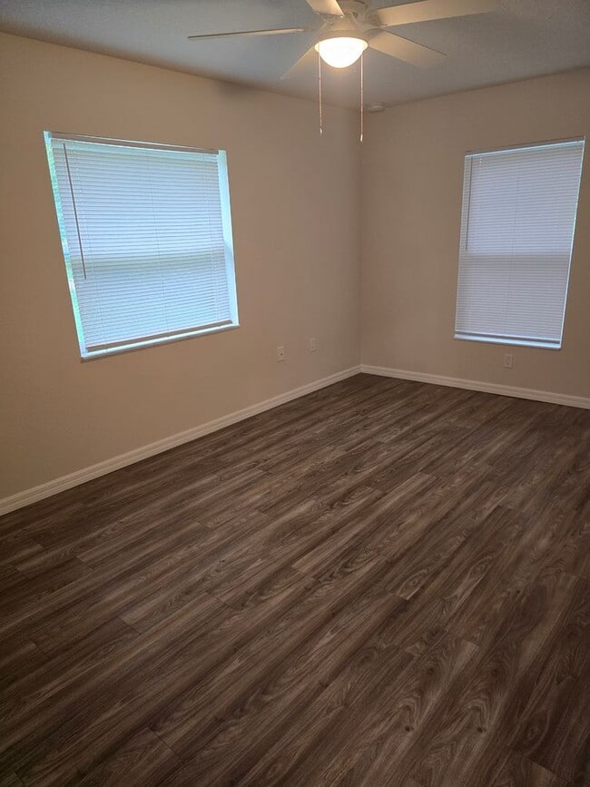 Building Photo - New and Nice 3/2/2 in Citrus Springs!!!