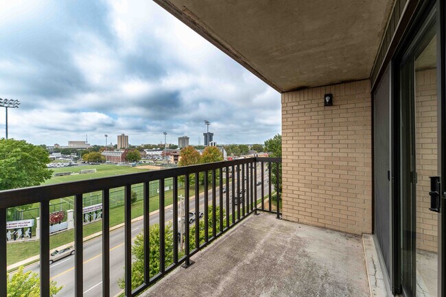 Building Photo - Regency Tower