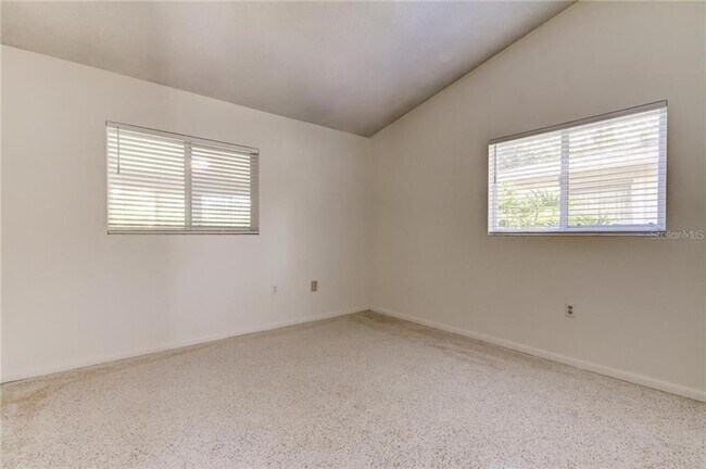 Building Photo - 1126 Woodcrest Ave