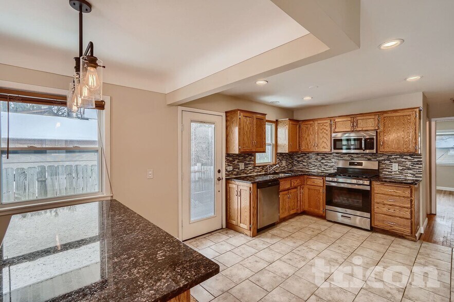 Building Photo - 4010 Monroe St NE