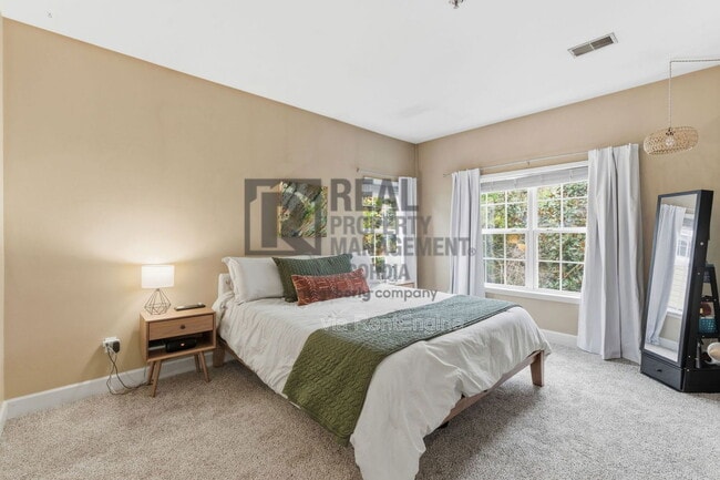 Building Photo - 7223 Althorp Way