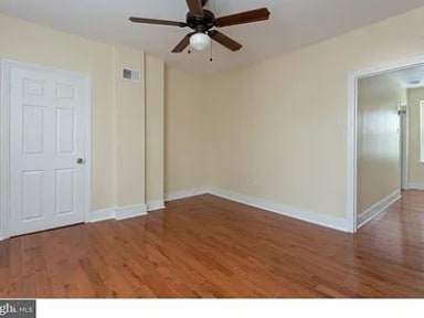 Building Photo - 2207 Bainbridge St