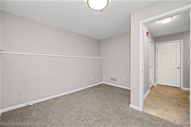 Building Photo - 1071 Beaver Run