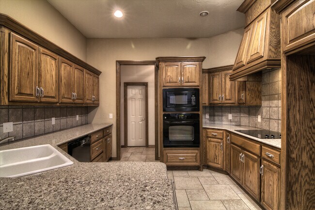 Building Photo - Regency Pointe Addition- Community Pool- 3169  Sq. Ft. Home - Large Safe Room- Edmond Schools