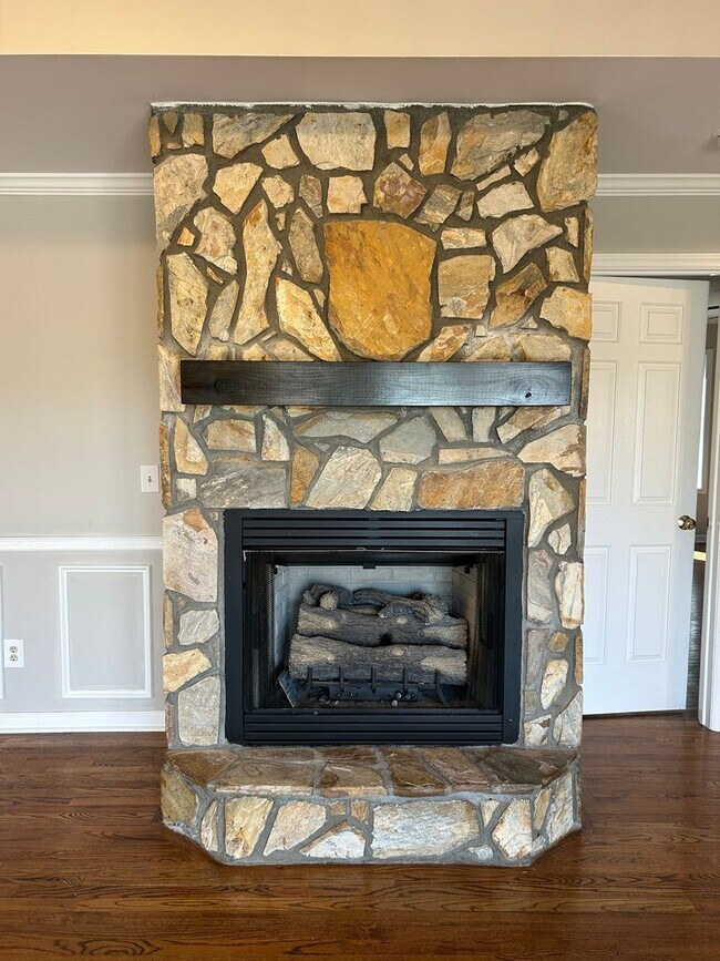 Building Photo - New Homestead: A Private, Tranquil, and Spacious Home