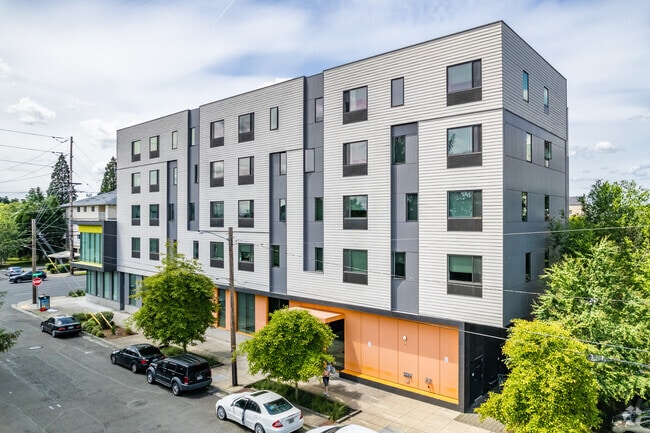 Building Photo - Glisan Commons