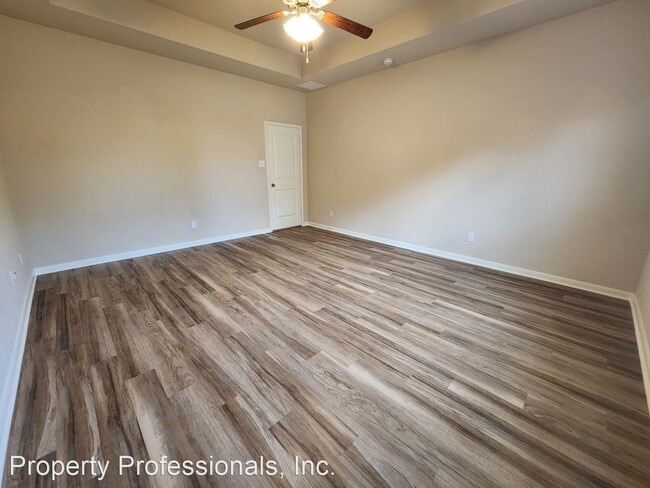 Building Photo - 3 br, 2 bath House - 3013 Sandstone Way