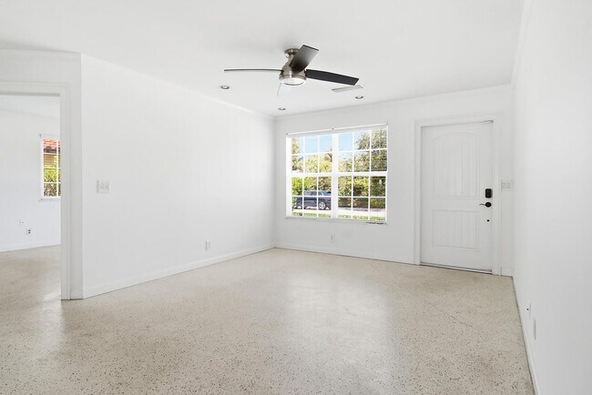 Building Photo - 205 Rutland Blvd