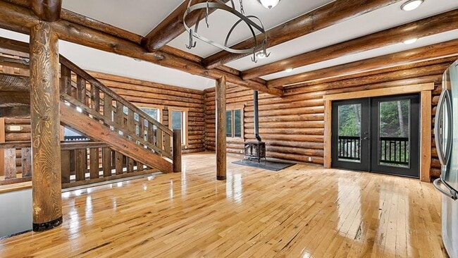 Building Photo - 5096 Crystal Park Rd