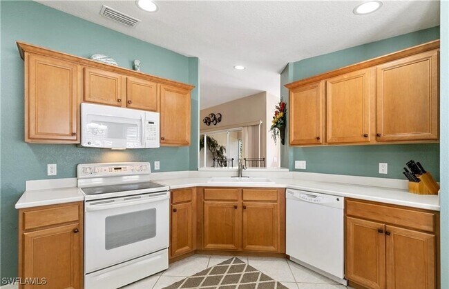 Building Photo - 3311 S Coconut Island Dr