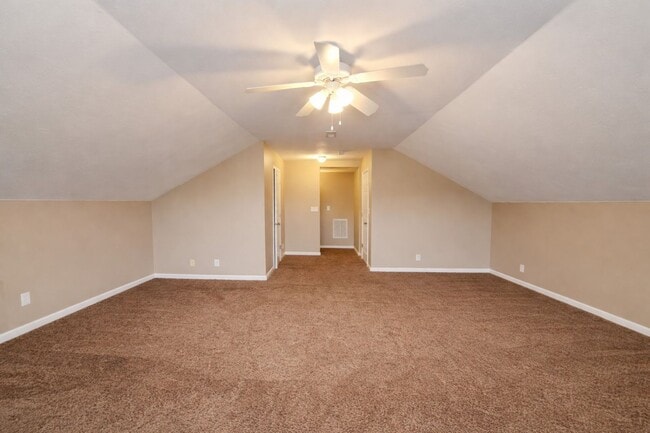 Building Photo - $250 OFF Move In Special!