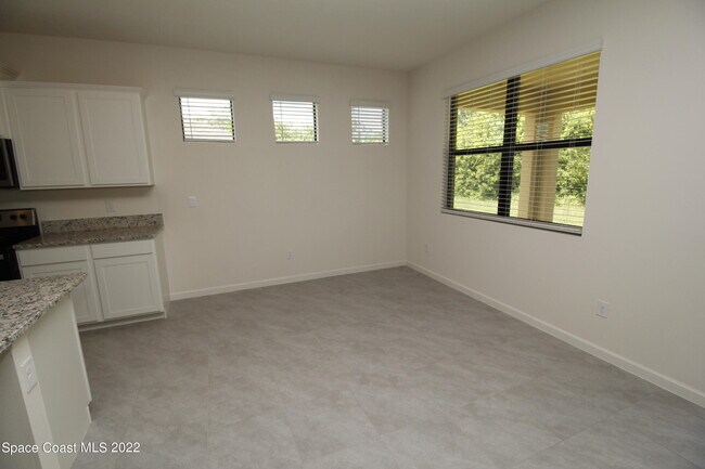 Building Photo - 903 Remington Green Dr SE