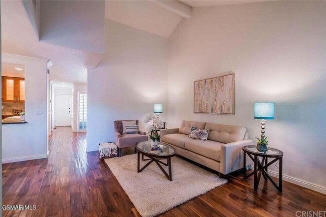 Building Photo - 404 Via Colinas