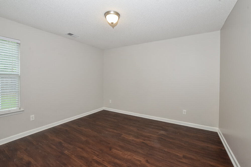 Building Photo - 7086 Crape Myrtle Dr