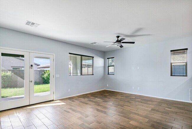 Building Photo - Beautiful 3Bdm 3Ba Home with Den in Waddell Near the 303!