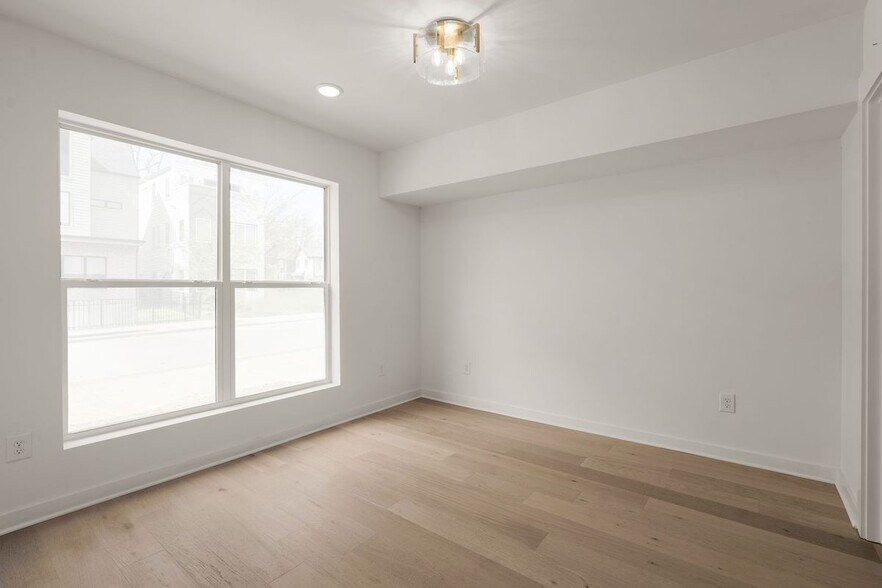 Building Photo - 919 Cheatham Pl