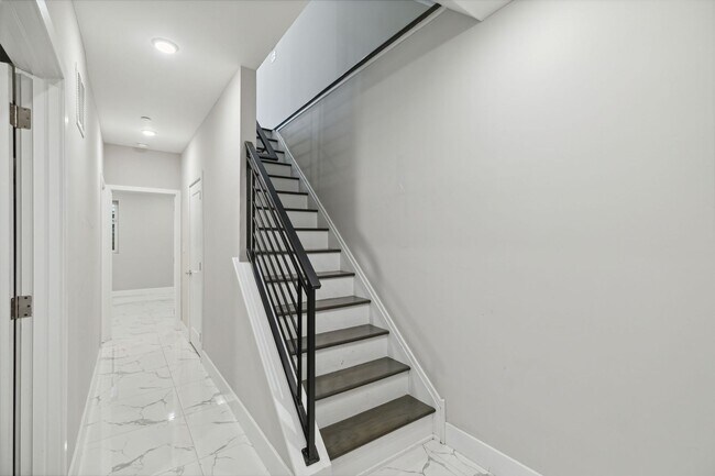 Building Photo - 1845 A St