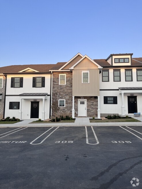 Building Photo - 556 Leesville Rd