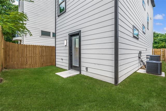 Building Photo - 2321 Budd St