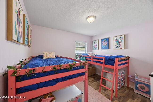 Building Photo - 3356 Canyon Falls Dr