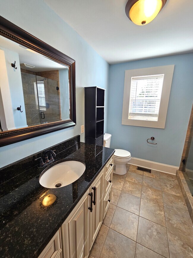 Building Photo - 23 McAdoo Ave