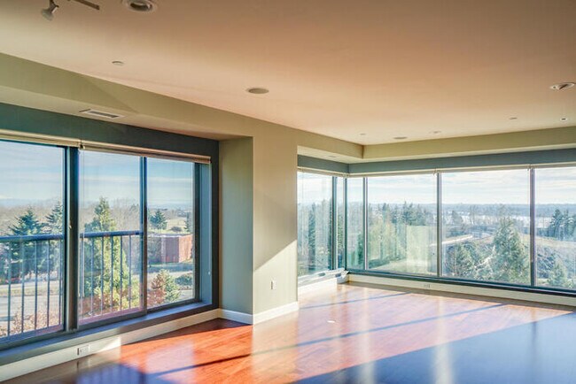 Building Photo - BEAUTIFUL TWO BEDROOM CONDO DOWNTOWN VANCOUVER