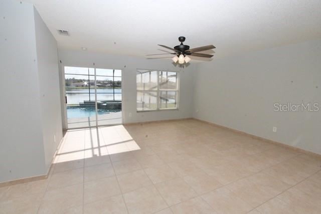Building Photo - 1141 Seneca Falls Dr