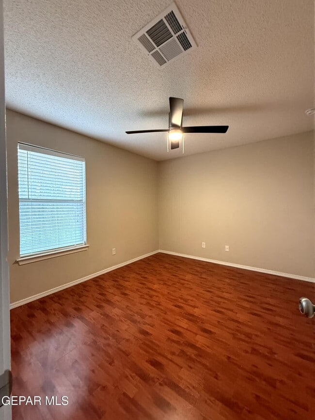 Building Photo - 14036 Volcanic Rock Dr