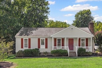 Building Photo - Updated and well maintained 3 bedroom, 2 b...