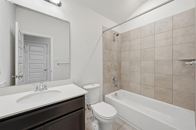 Building Photo - 7035 Toluca Dr