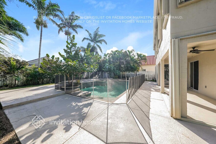 Building Photo - 7616 Trenton Dr