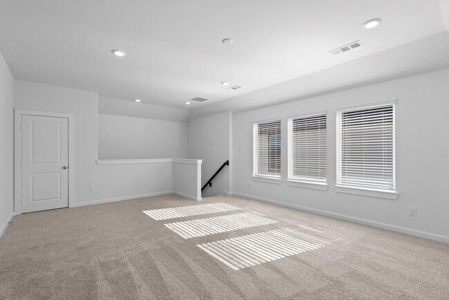 Building Photo - 17219 Bluebonnet Creek Trl