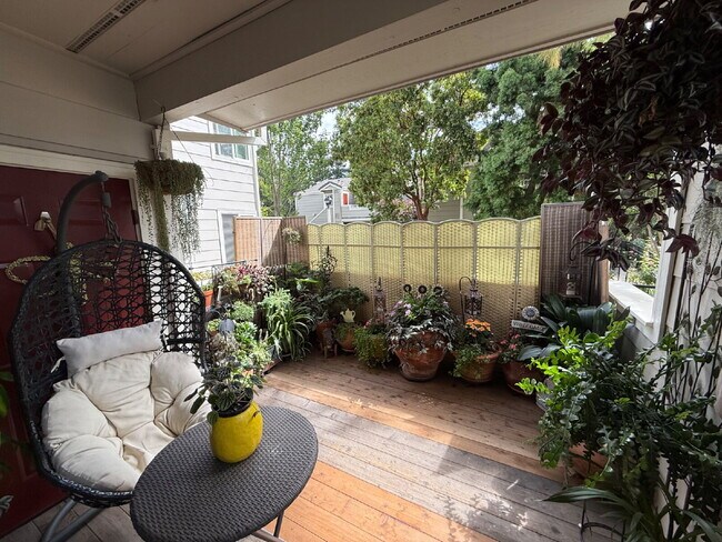 Building Photo - Beautiful 1 Bed/1.25 Bath Spacious Condo in Perfect San Ramon Location