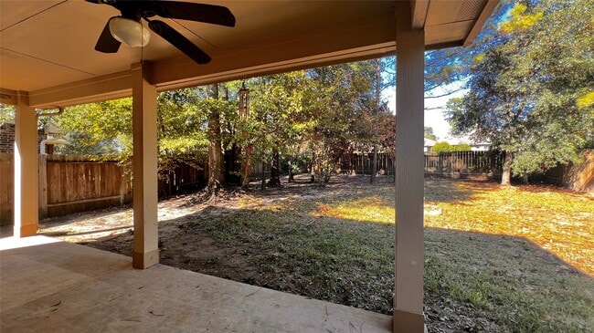 Building Photo - 208 Forest Peak Way