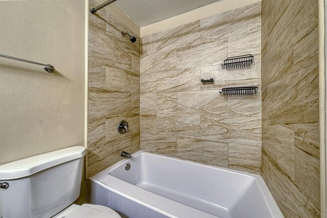 Building Photo - 283 Gardner Ln