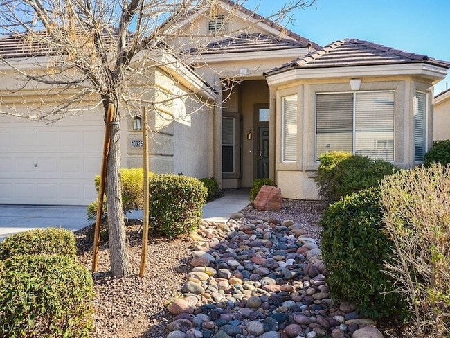 Building Photo - 10325 Whispy Willow Way