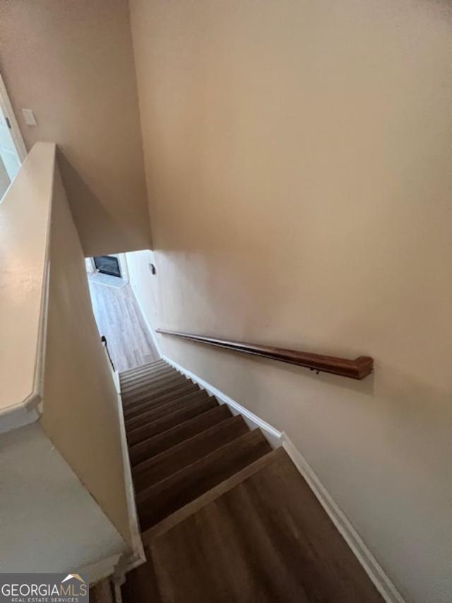 Building Photo - 2918 Hillside Pl