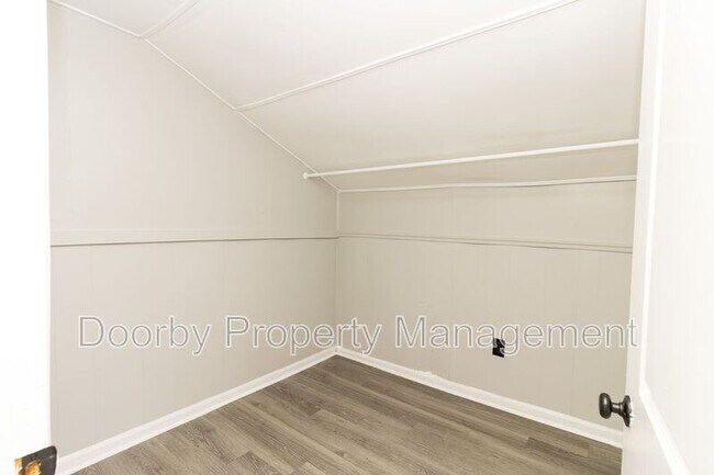 Building Photo - 2609 14th Ave