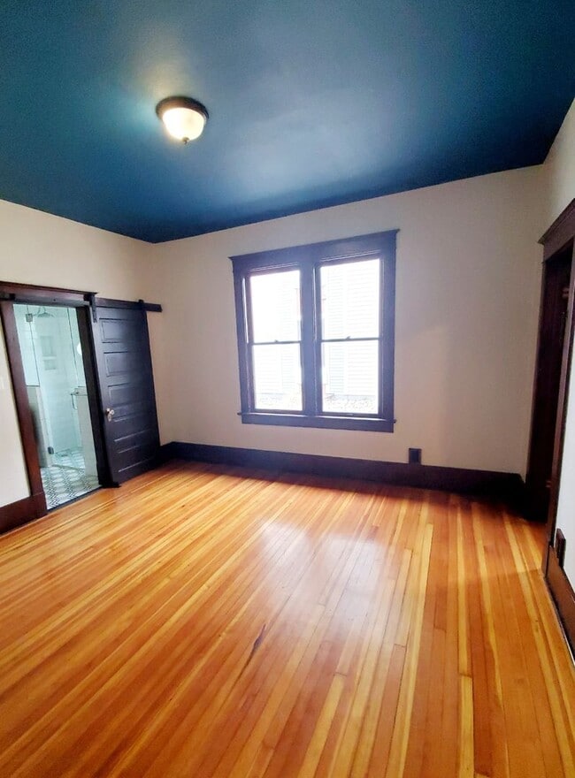 Building Photo - 719 Remington St