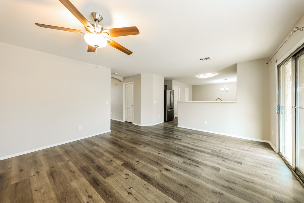 Building Photo - 3252 W Huntington Dr