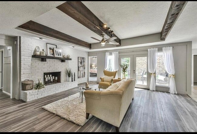 Primary Photo - 22939 Spring Willow Dr