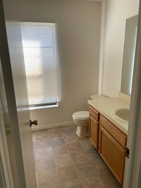 Building Photo - 1043 Neely St