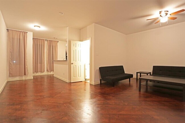 Building Photo - 4114 McKinney St